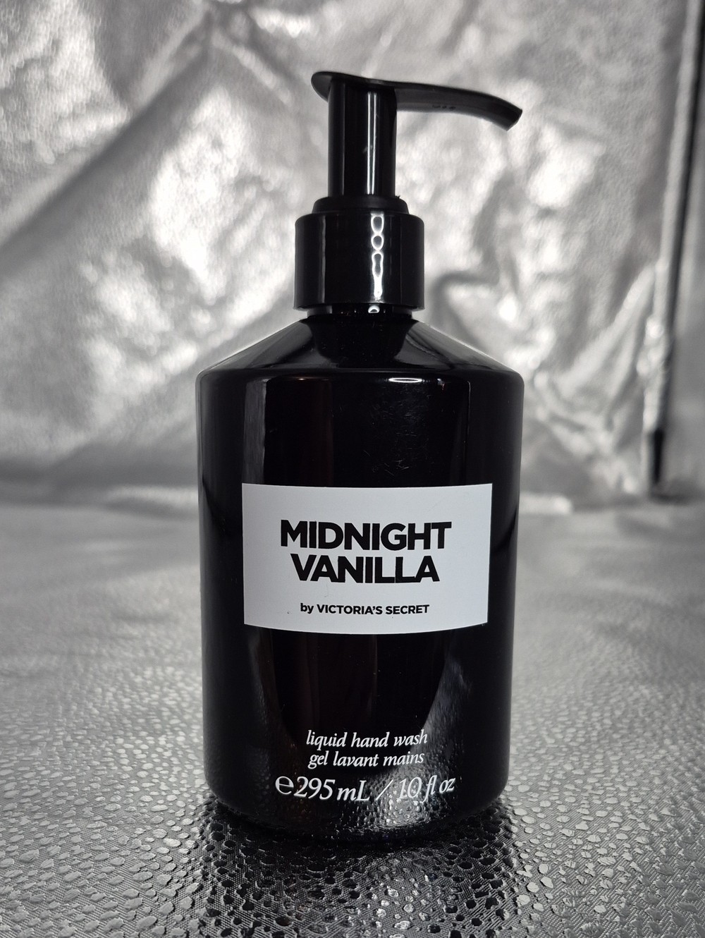 Victoria's Secret Midnight Vanilla Hand Soap - Black